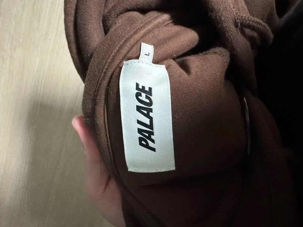 PALACE(パレス) リアクト トリパグ フード PALACE(パレス) リアクト トリパグ フード - メルカリ