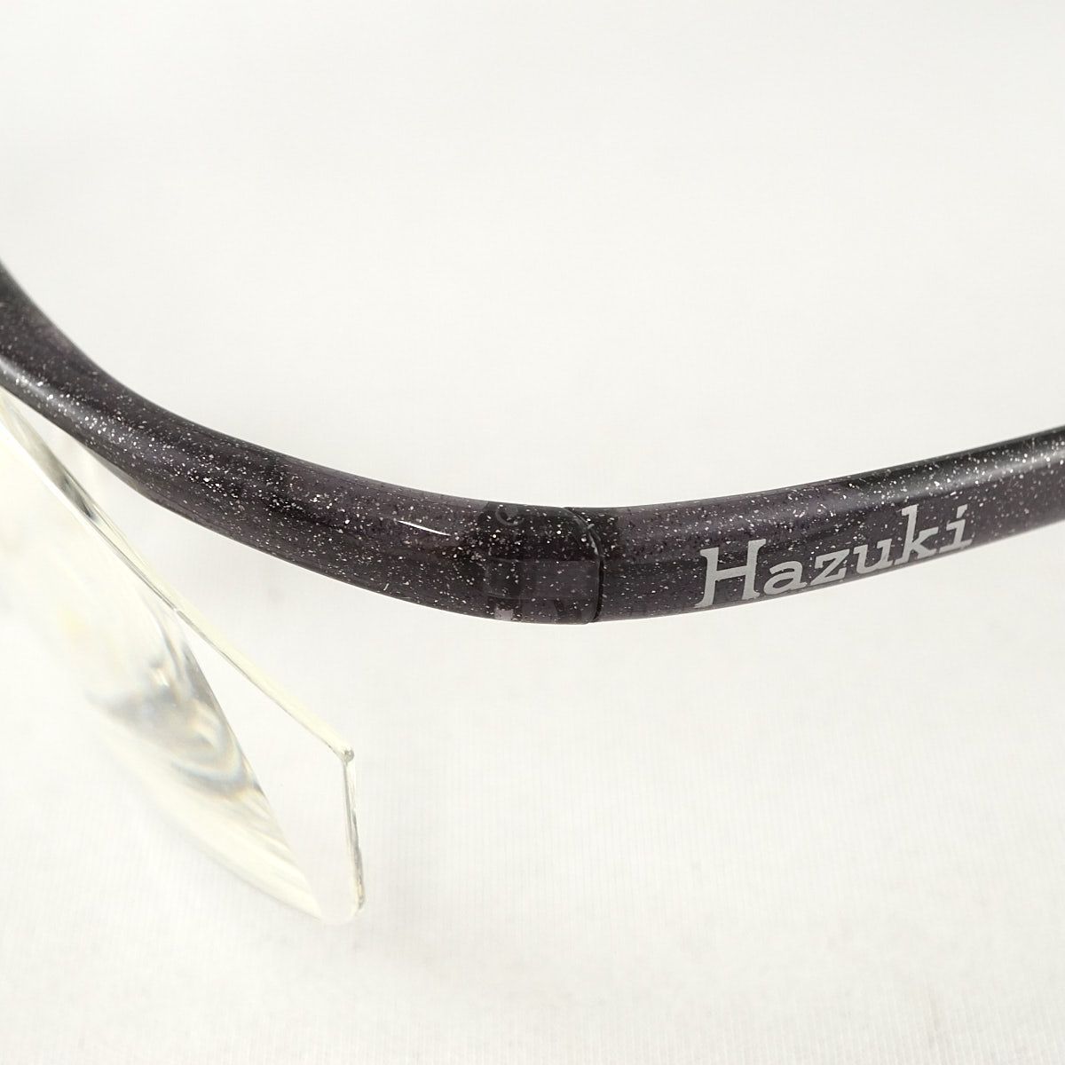 ★ＵＳＥＤ★ ハズキルーペ　ラージ　×1.6　ブラックラメ ハズキルーペ☆ラメ入りフレーム☆1.6倍☆Hazuki☆ 拡大鏡メガネの上