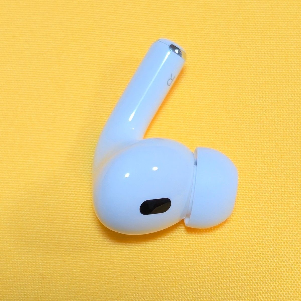 美品！】AirPods pro 第二世代 右耳 USB-C MTJV3J/A - メルカリ