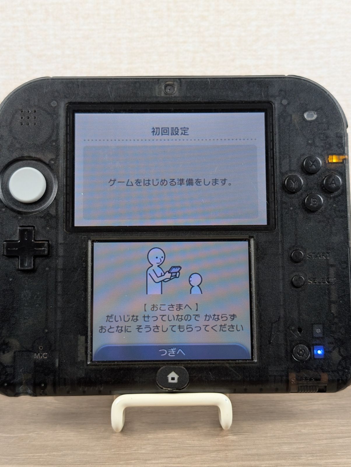 ニンテンドー2DS クリアブラック　中古品　動作確認済 動作確認済み ニンテンドー2DS クリアブラック 黒 sdカード付き