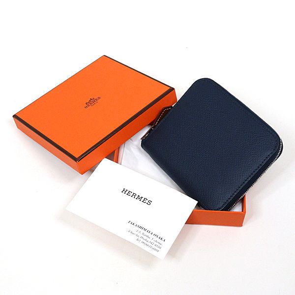 楽天市場】☆B刻印 2023年製造☆ 新品 新作 エルメス HERMES ミニ財布 アザップ シルクイン コンパクト 《ワイルド》H084538CK  ブルードプリュス × ブルーネイビー BLEU DE PRUSSE / BLUE NAVY シルバー金具 H084538CK 希少 レア :  Brand Selection STAGE