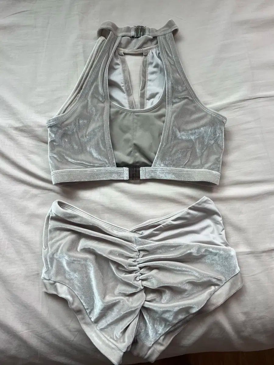 AUMNIEブラックトップスXS検ヨガピラティスルルレモン AUMNIEブラックトップスXS検ヨガピラティスルルレモン