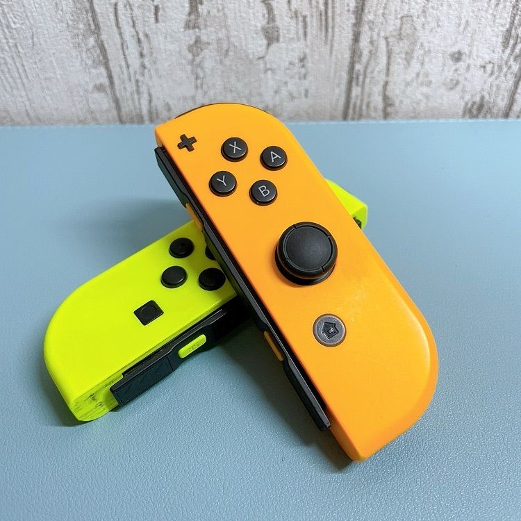 美品 レアカラー オレンジ イエロー Switch 左右セット ジョイコン 美品 レアカラー オレンジ イエロー Switch 左右セット