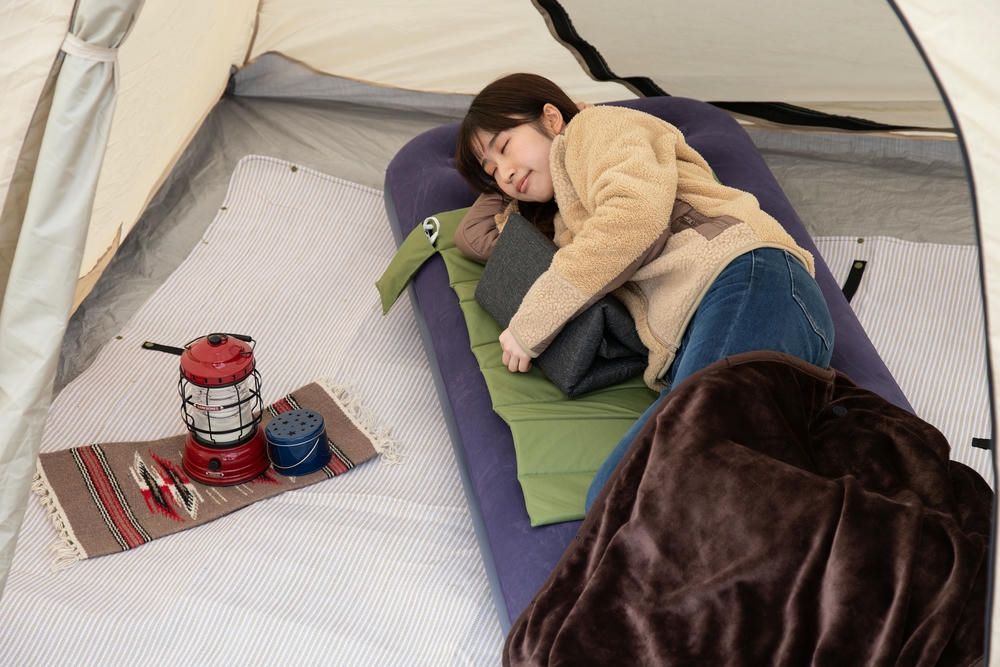 アイリスオーヤマ 防災グッズ アウトドアヒートマット 幅約94.5×奥行約