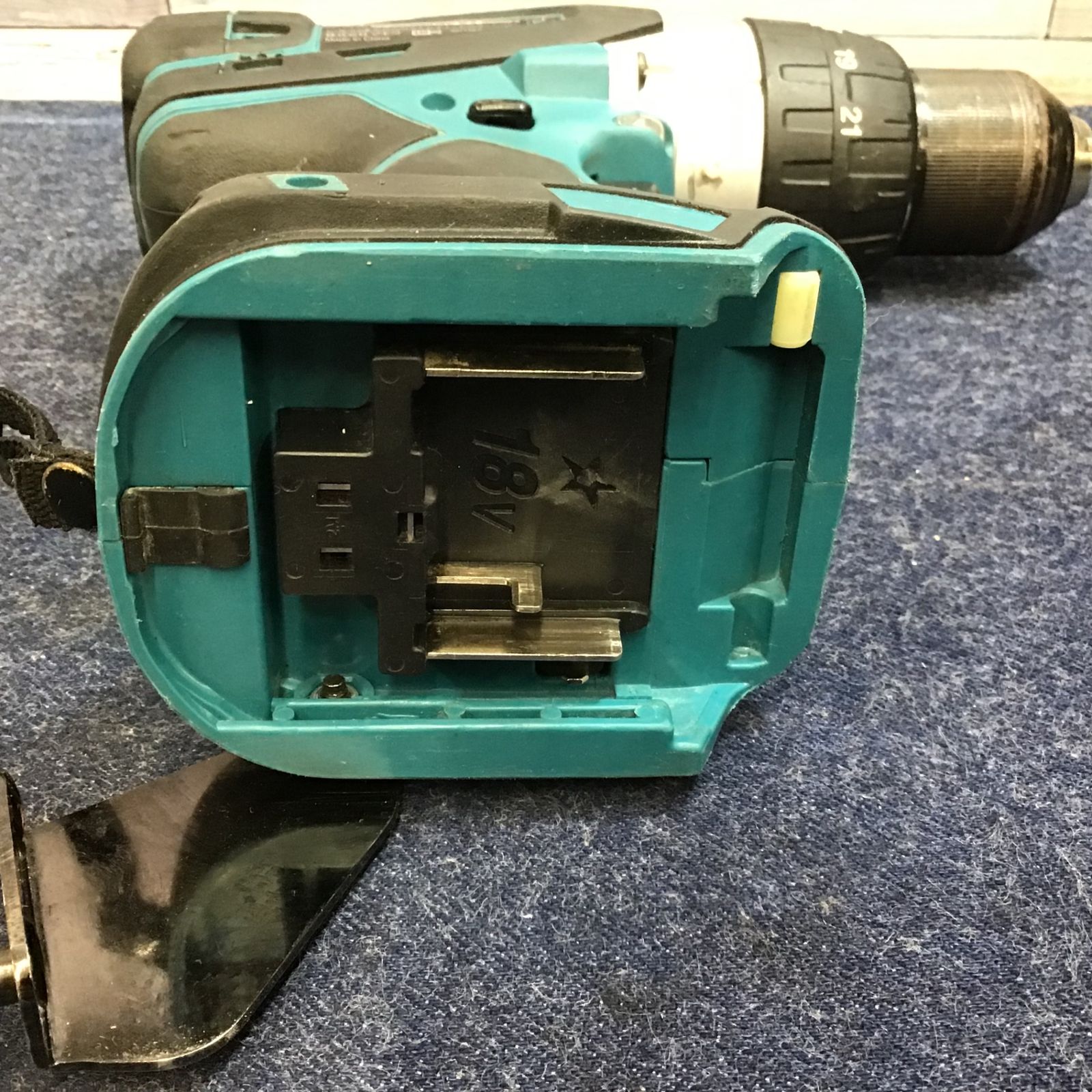 中古品 □ makita コードレス振動ドリルドライバー HP458DZ □ B 