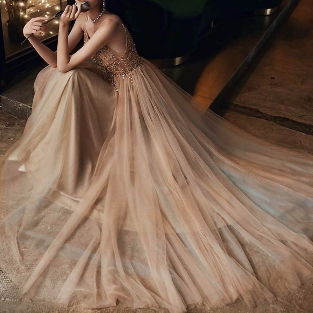 ビジューの小花柄がオシャレで可愛いイブニングドレス?.? - メルカリ