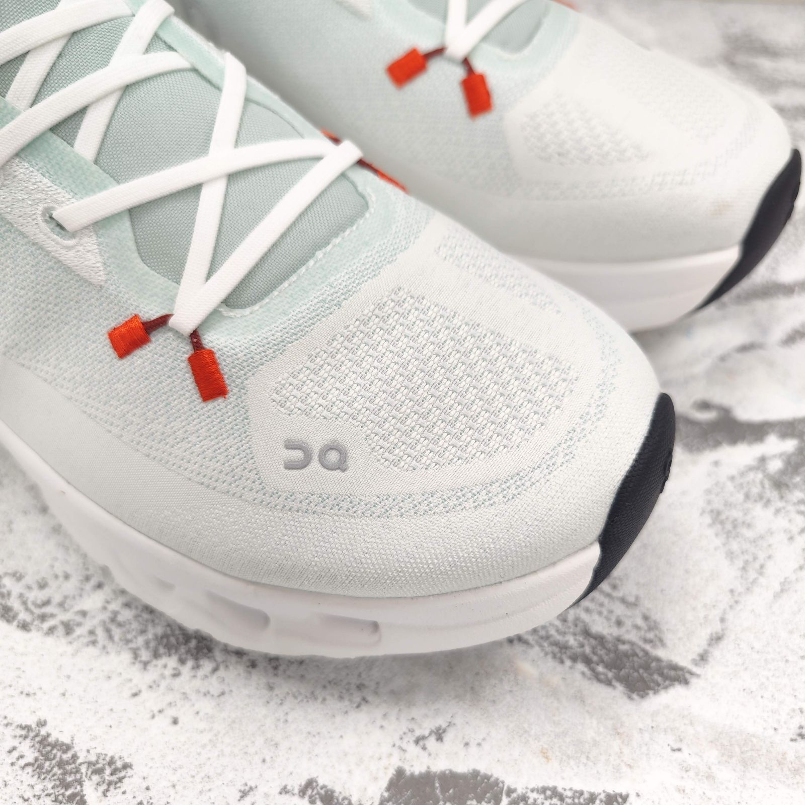 ON Cloudtilt（クラウドティルト）ホワイトブルー スニーカー