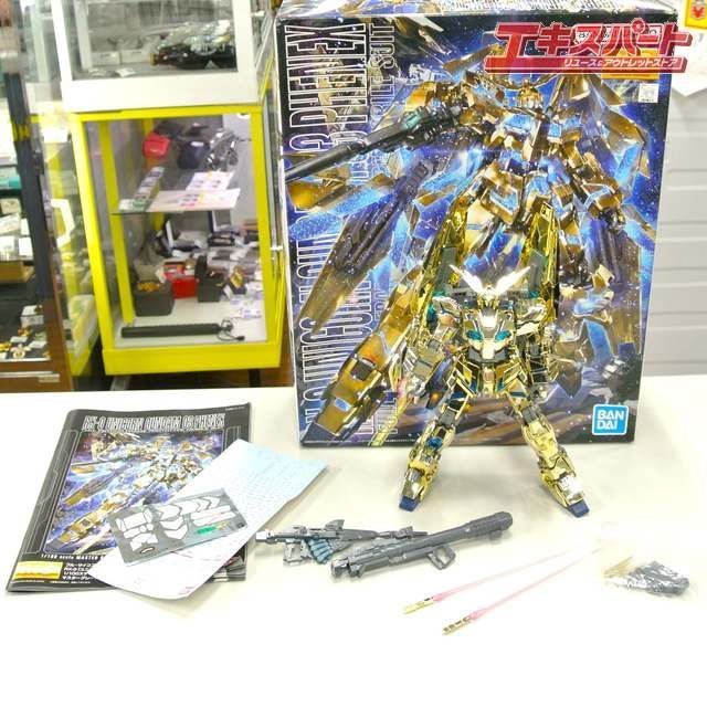 1/100スケール RX-0 ユニコーンガンダム3号機 フェネクス MG