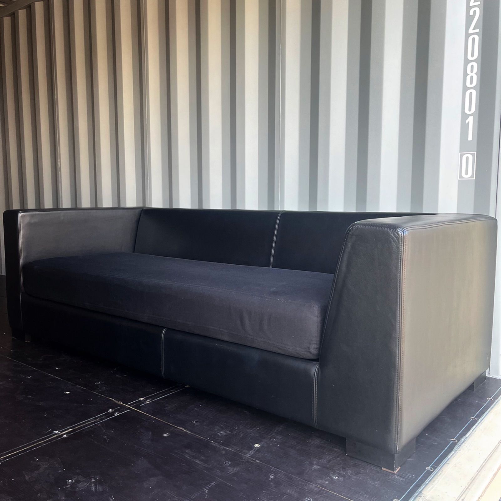 取付無料！カッシーナイクスシー カトリーヌメミ ブラックモダン3人