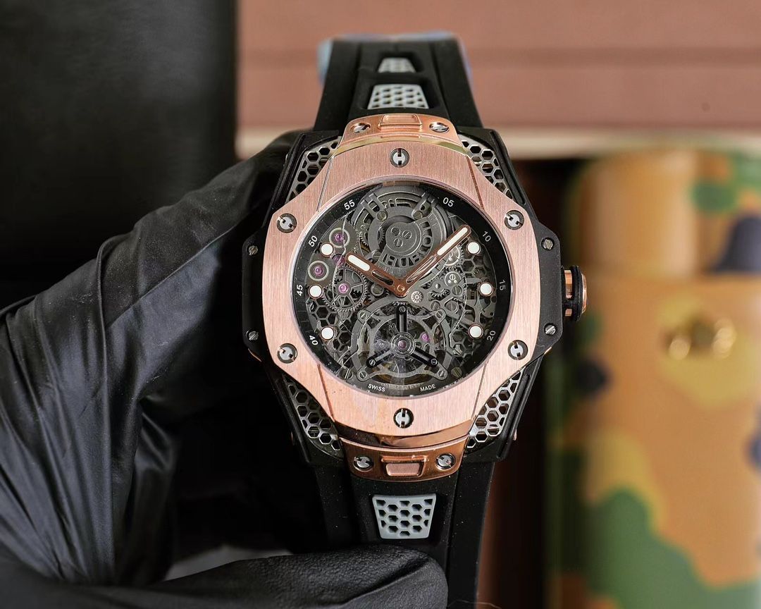 Hublot ヒューブロ BIG BANG Unico トゥールビヨン 日本独占初公開? - 独自開発ムーブメント＆72時間駆動｜ ｜ ♥