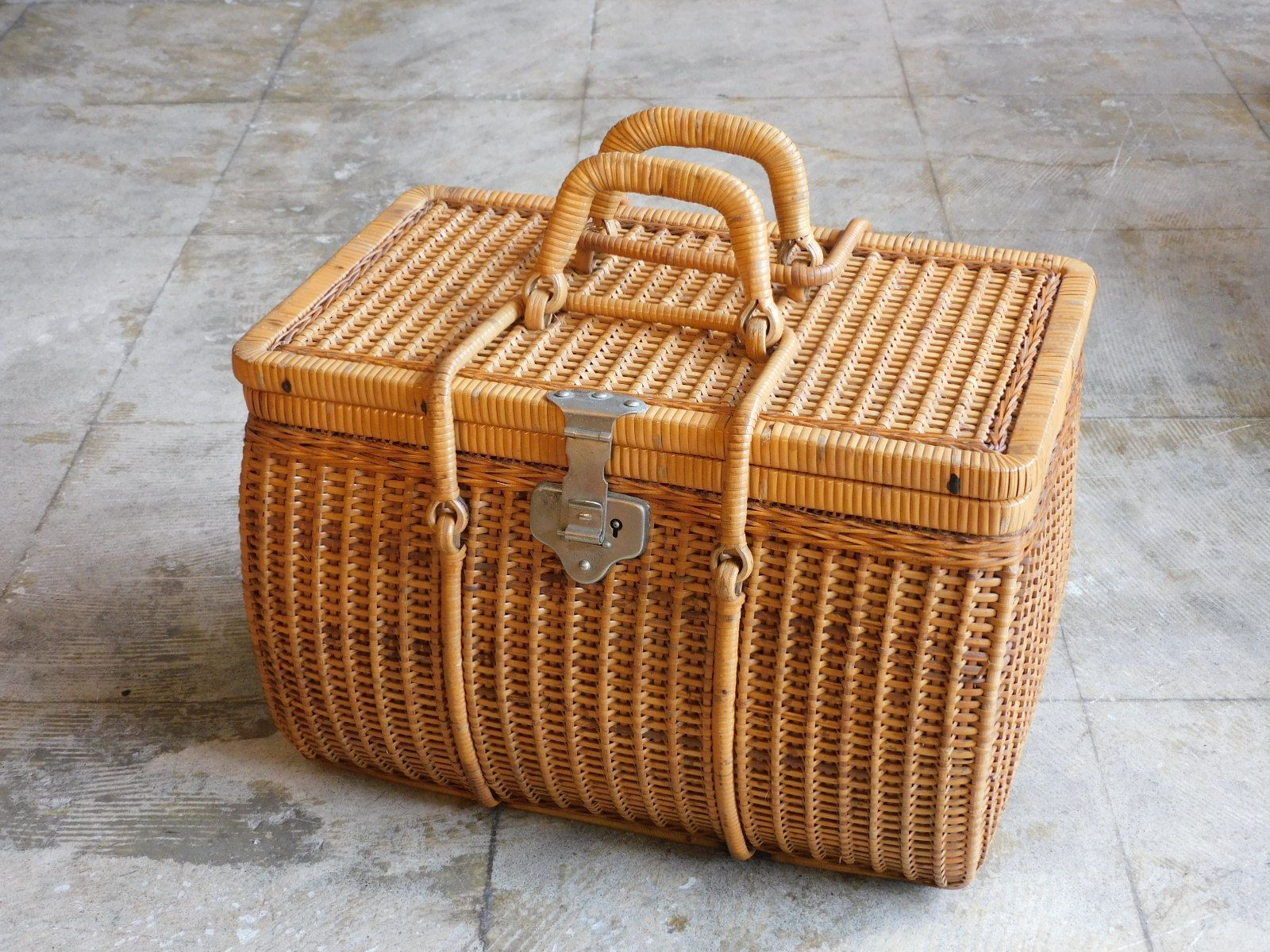 HK-a-05481 籠バッグ