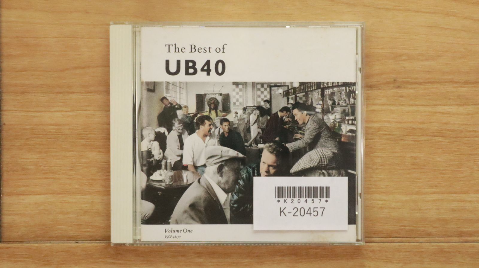 アイユ IU TheStoriesBetween U & I 台湾特別ベスト盤 IU The Stories Between U & I 韓国アイユー台湾特別盤 K-POP