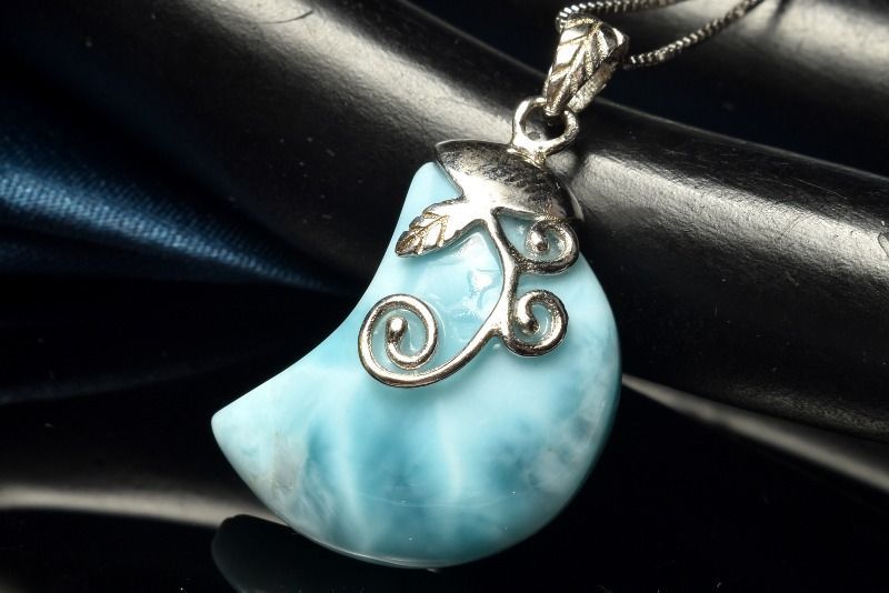 1点物】シルバー925◇訳あり ラリマー 20x17mm 三日月 ペンダント