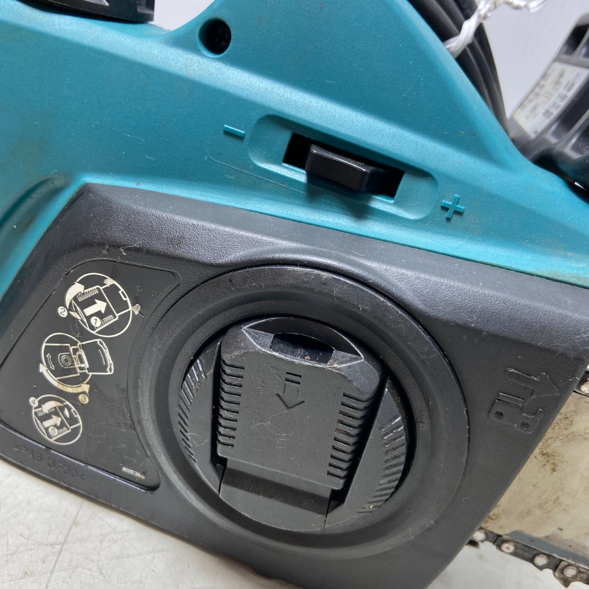 ΦΦMAKITA マキタ 切断工具 チェーンソー 400mm MUC4041 ブルー