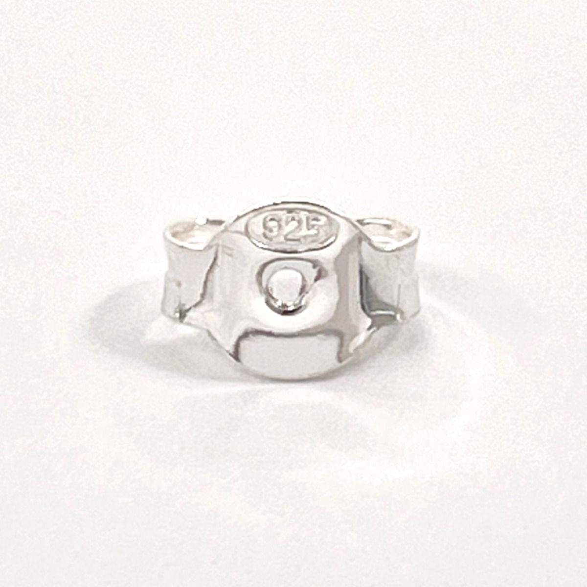 グッチ ピアス トレードマーク ハートシェイプ 223990 J8400 8106 