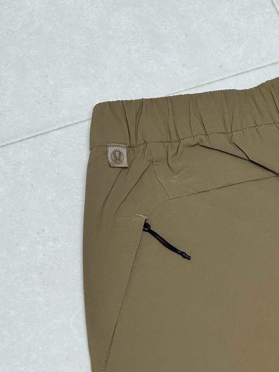 lululemon ルルレモン