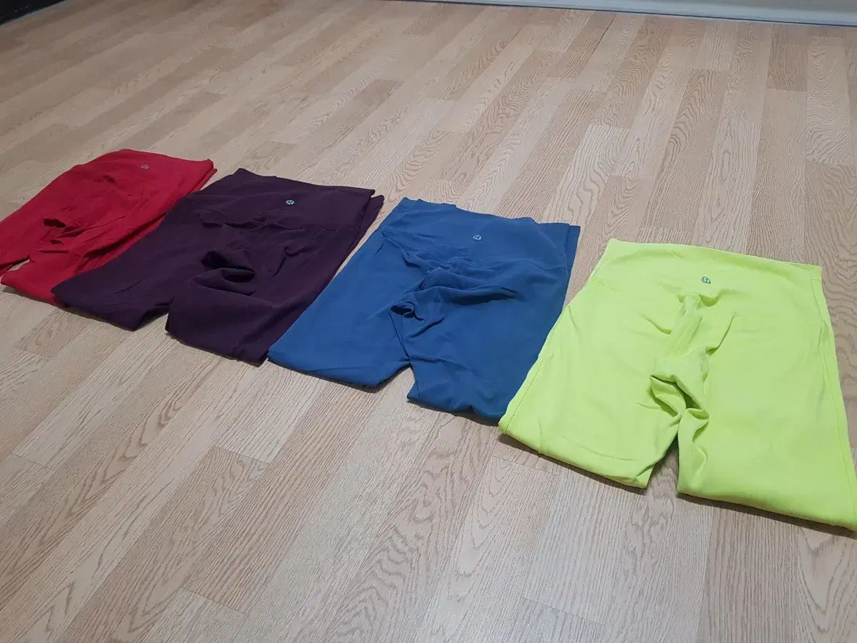 lululemon ルルレモン 位置合わせ レギンス 4 蜂