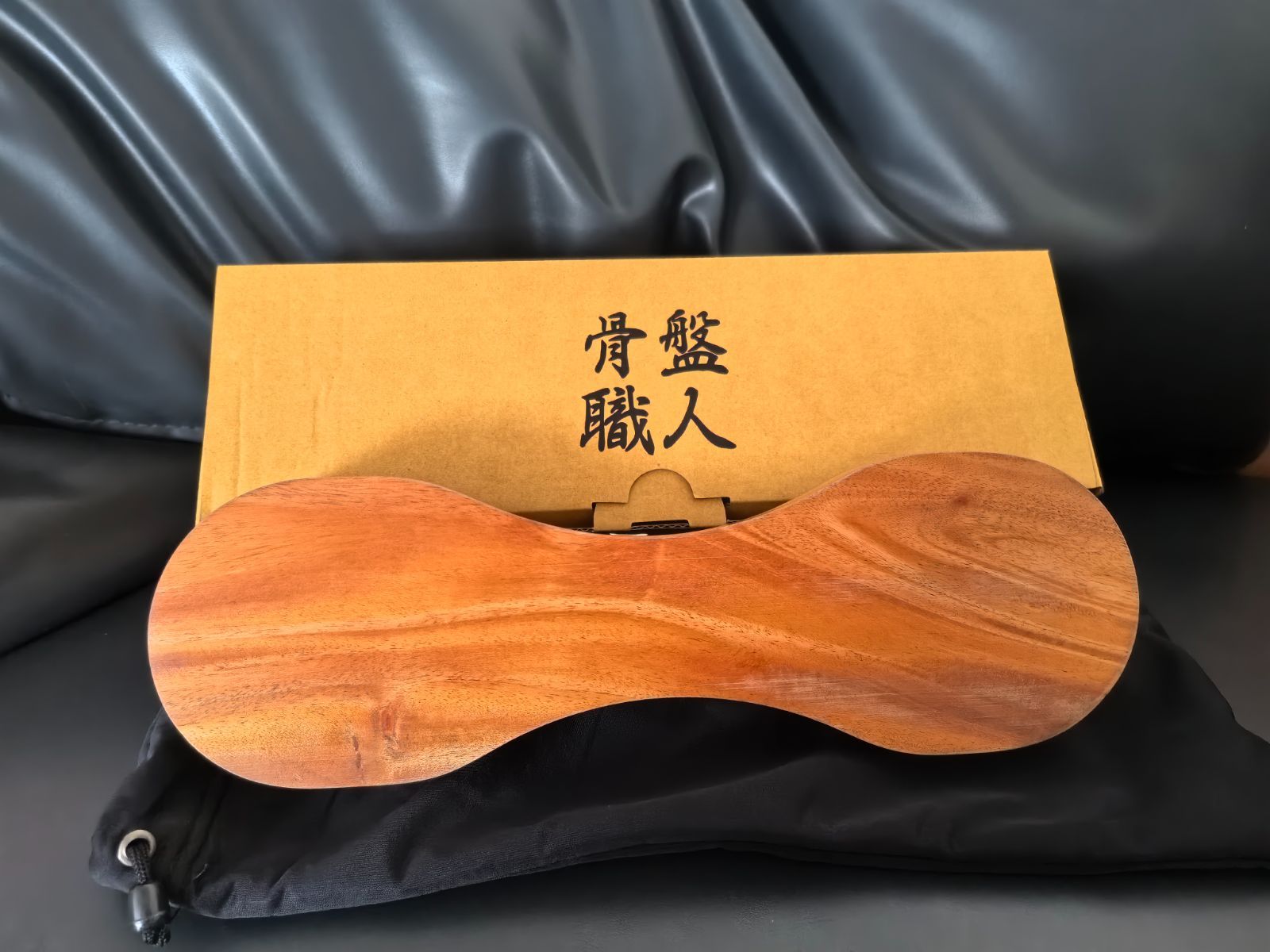 ペルビス 骨盤職人 木製 ツボ押し玉 骨盤矯正 肩甲骨 腰痛 足ツボ マッサージ Amazon.co.jp: 【正規品】ペルビス 骨盤職人 PV01 木製 ツボ押し