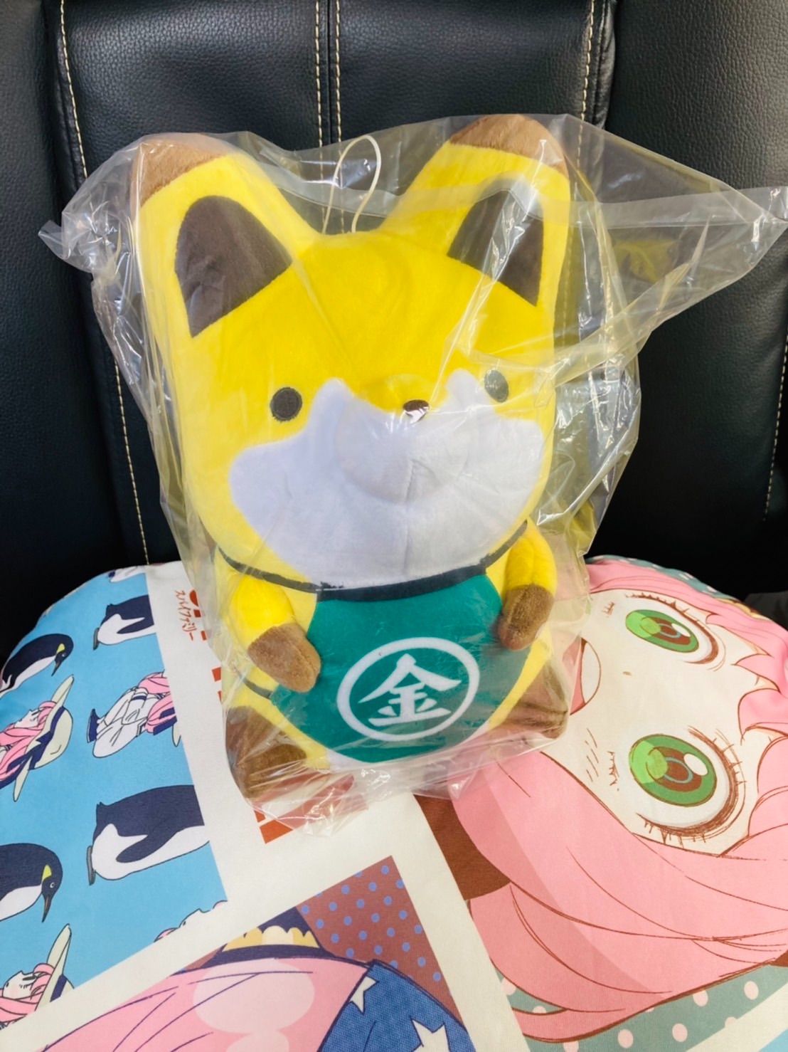 メルカリショップ】タヌキとキツネ キツネ でっかいぬいぐるみ 金太郎
