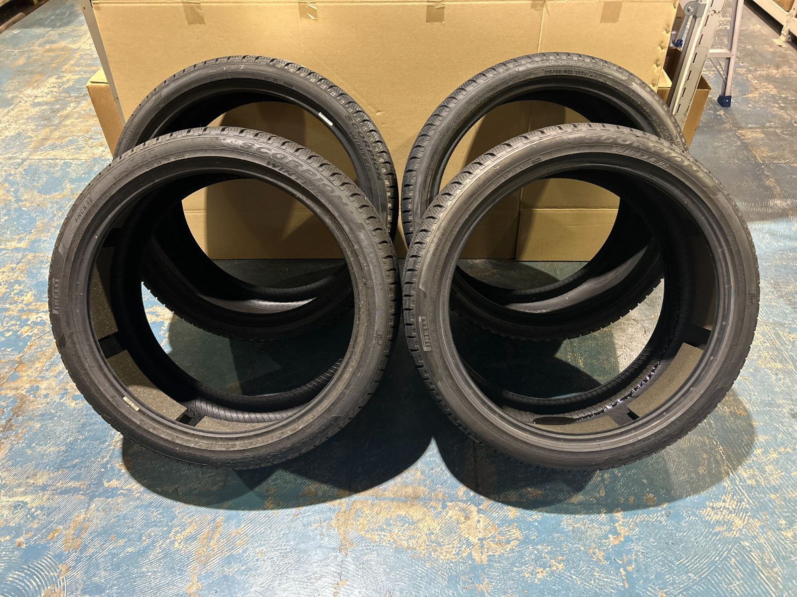 ピレリー PIRELLI SCORPION winter 285 35R22 315 30R22 4本セット