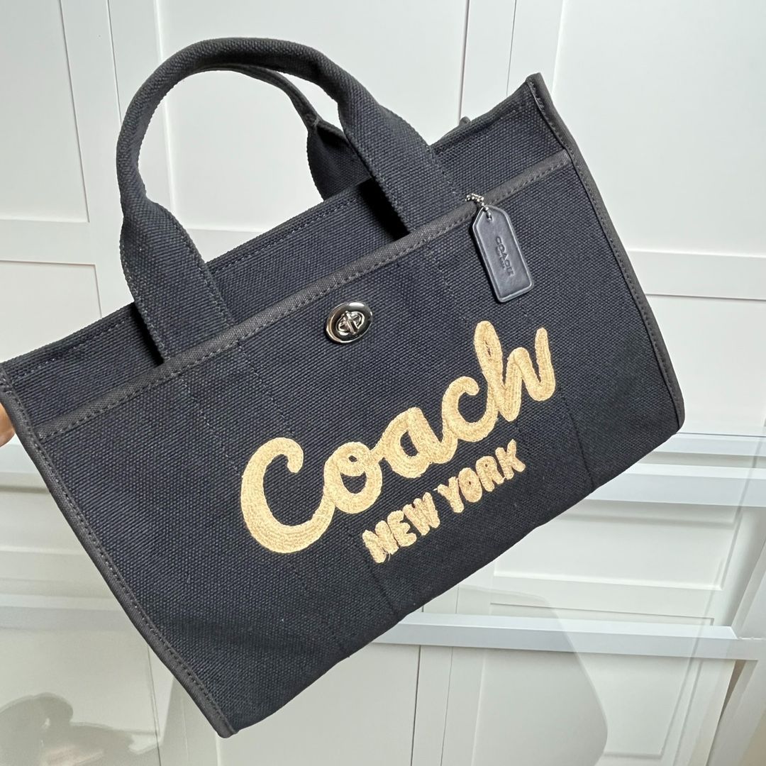 COACH コーチ