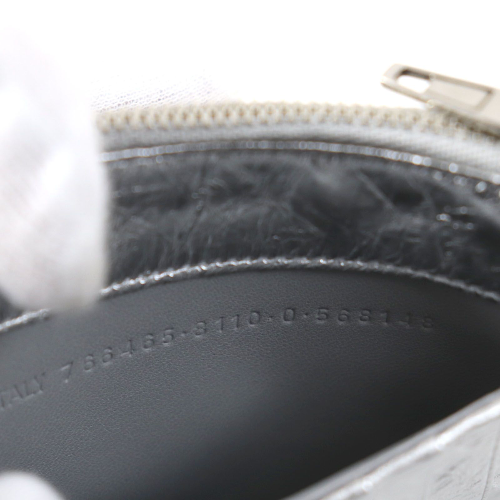 未使用品○BALENCIAGA バレンシアガ 766465 現行品 Crush Bロゴメタル  