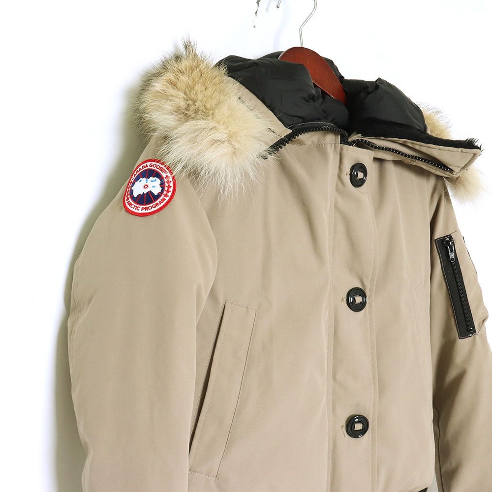 CANADA GOOSE ショートダウンジャケット Sサイズ - メルカリ