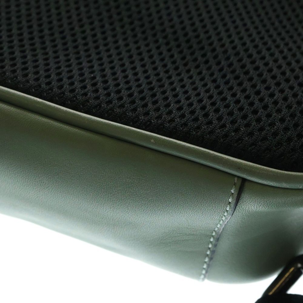 ショルダーバッグ ボディバッグ