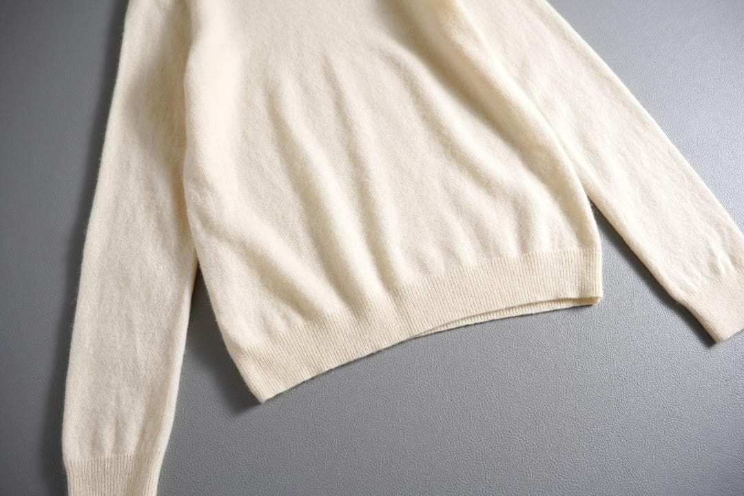 カシミヤ タートルネックニット