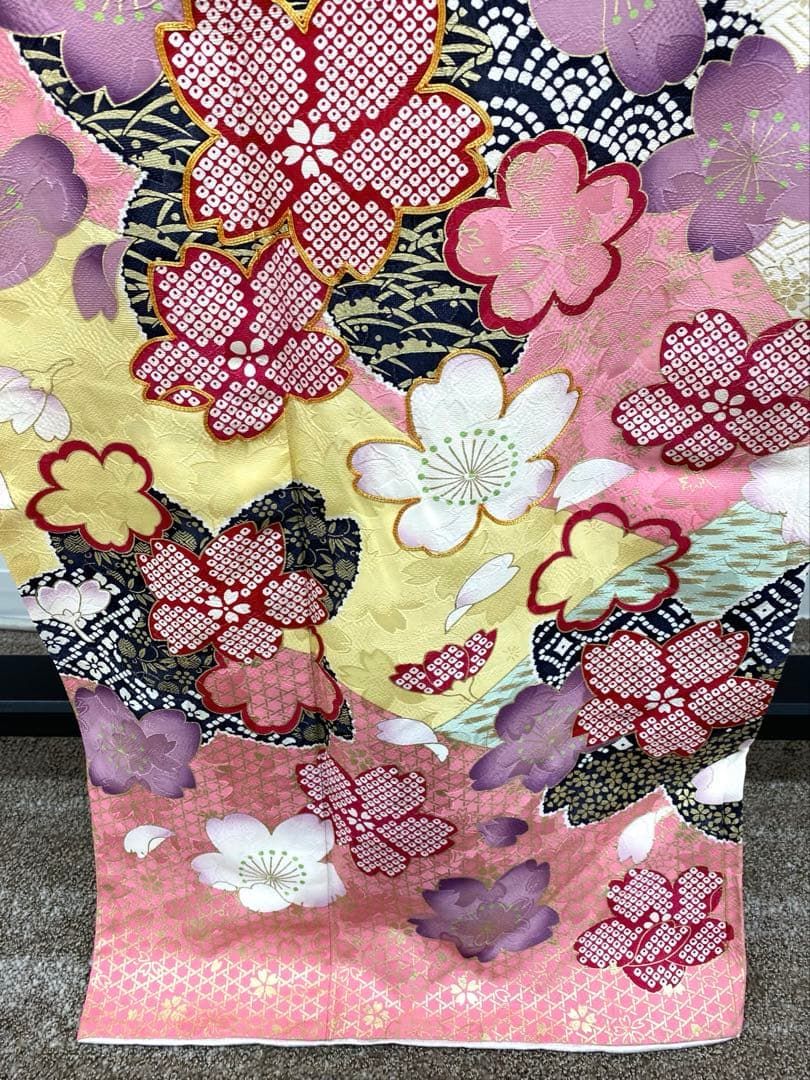 振袖 豪華 桜 金彩 紋意匠 身丈163cm 撥水加工済 MO2975 - メルカリ