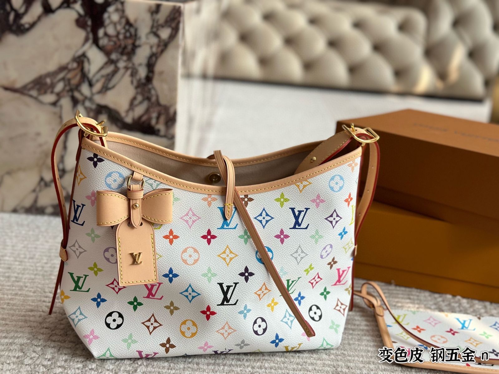 今日 村上隆コラボ LV Carryall ニューコミュートバッグ
