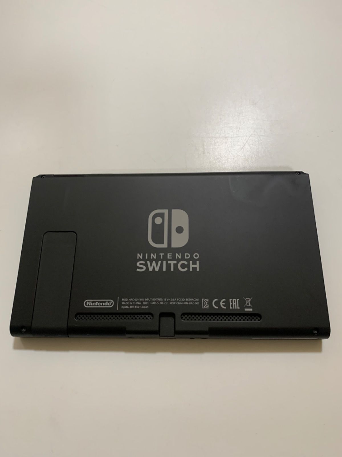 【当店独自1年保証付】新型　Nintendo switch 任天堂スイッチ　バッテリー強化型　本体のみ　ガラスフィルム貼付済