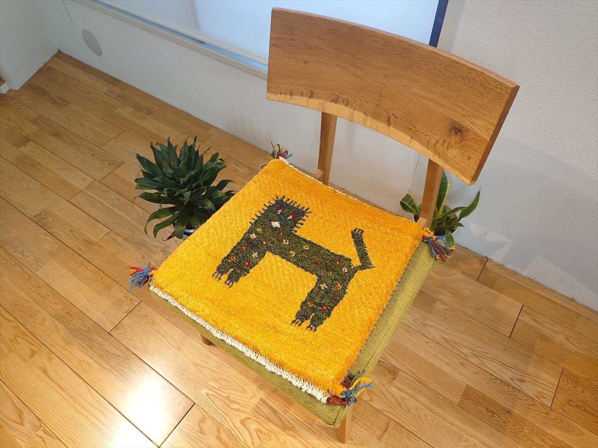 ペルシャ ギャッベ ミニマット 横42x42㎝ 黄金色 緑のライオン T9713