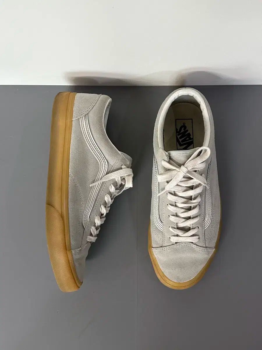 VANS(バンズ) スタイル 36 ダブルライトパック グレー