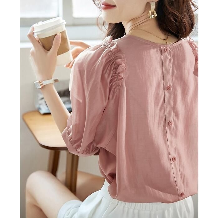 ブラウス パフスリーブ