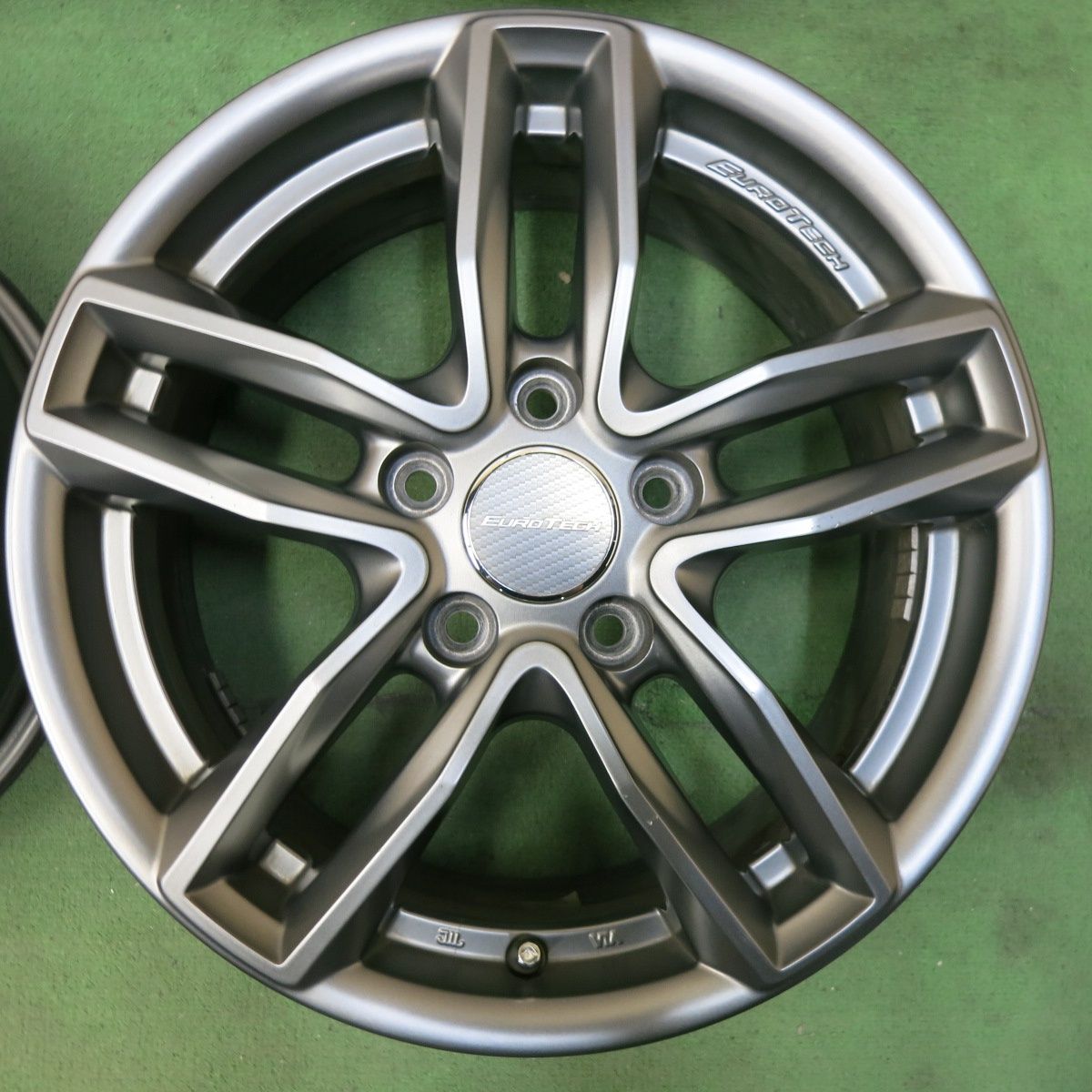 16インチ 16×6.5J
