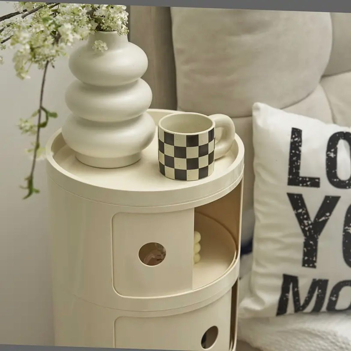 ベッドサイド ホワイト