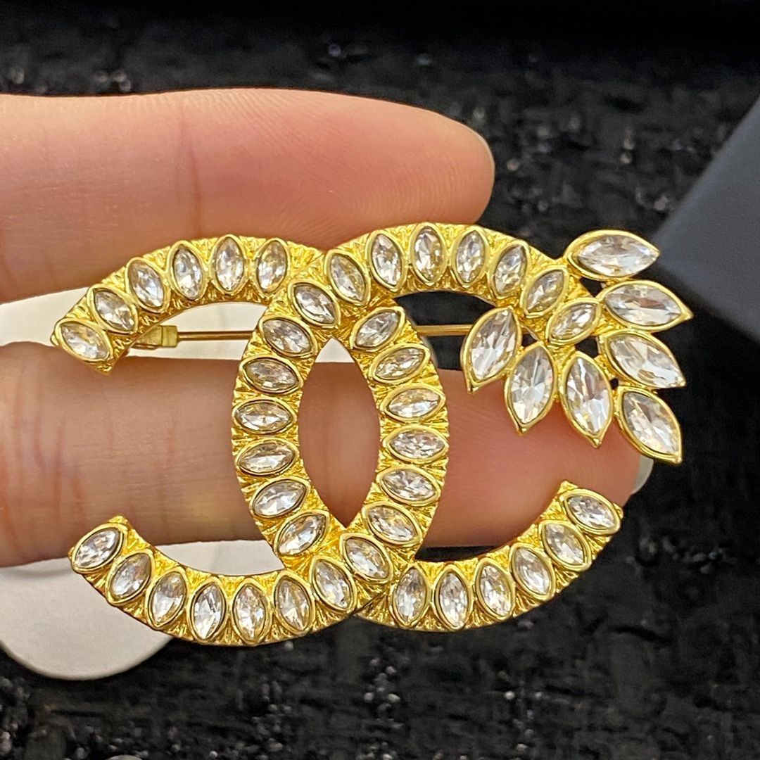 CHANEL - CHANEL(シャネル) ブローチ美品 - ゴールド ココマーク