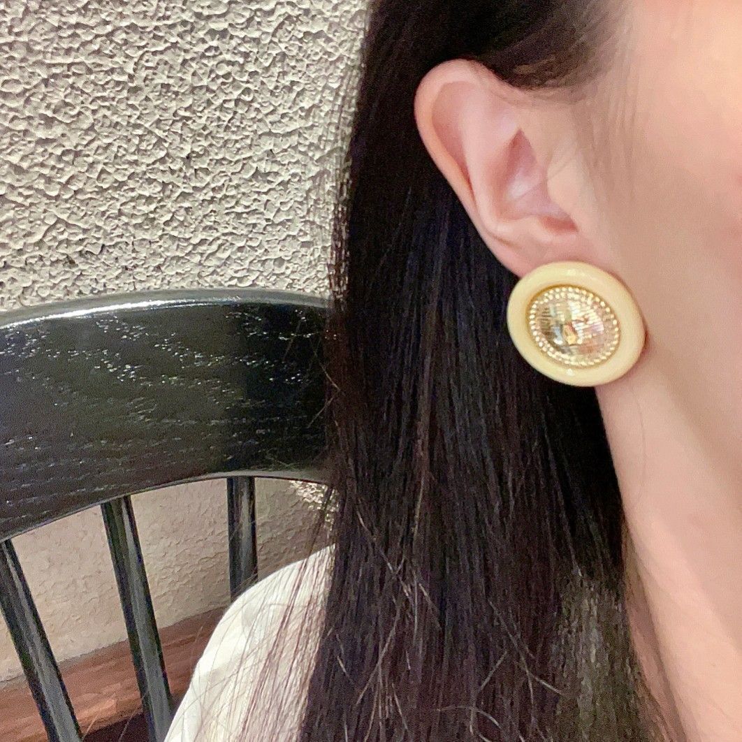 ダブルC イヤリング 今日特価】CHANEL ダブル C イヤリング-MM輸入 - メルカリ