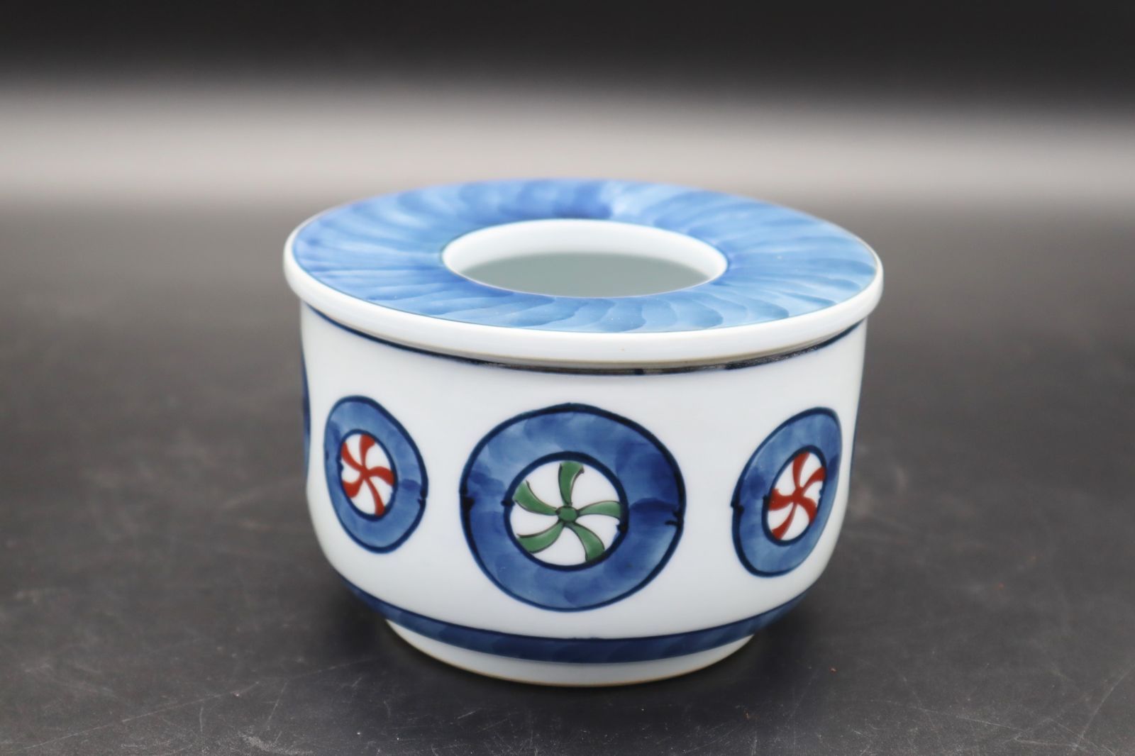 源右衛門窯 染錦丸紋 皿 源右衛門窯 染錦丸紋 大皿 源右衛門窯