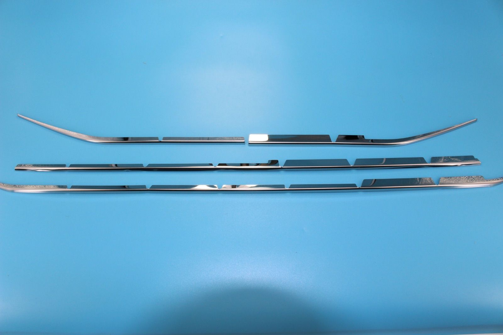 RAIZE ライズ フロントグリルガーニッシュ【E35a】 - メルカリ