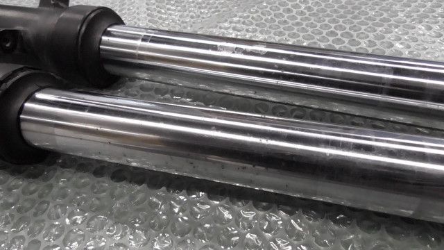 GF250 GJ71C-116xxx の フロントフォーク:#1665625692 - メルカリ GF250 GJ71C-116xxx の フロントフォーク:#1665625692 - メルカリ
