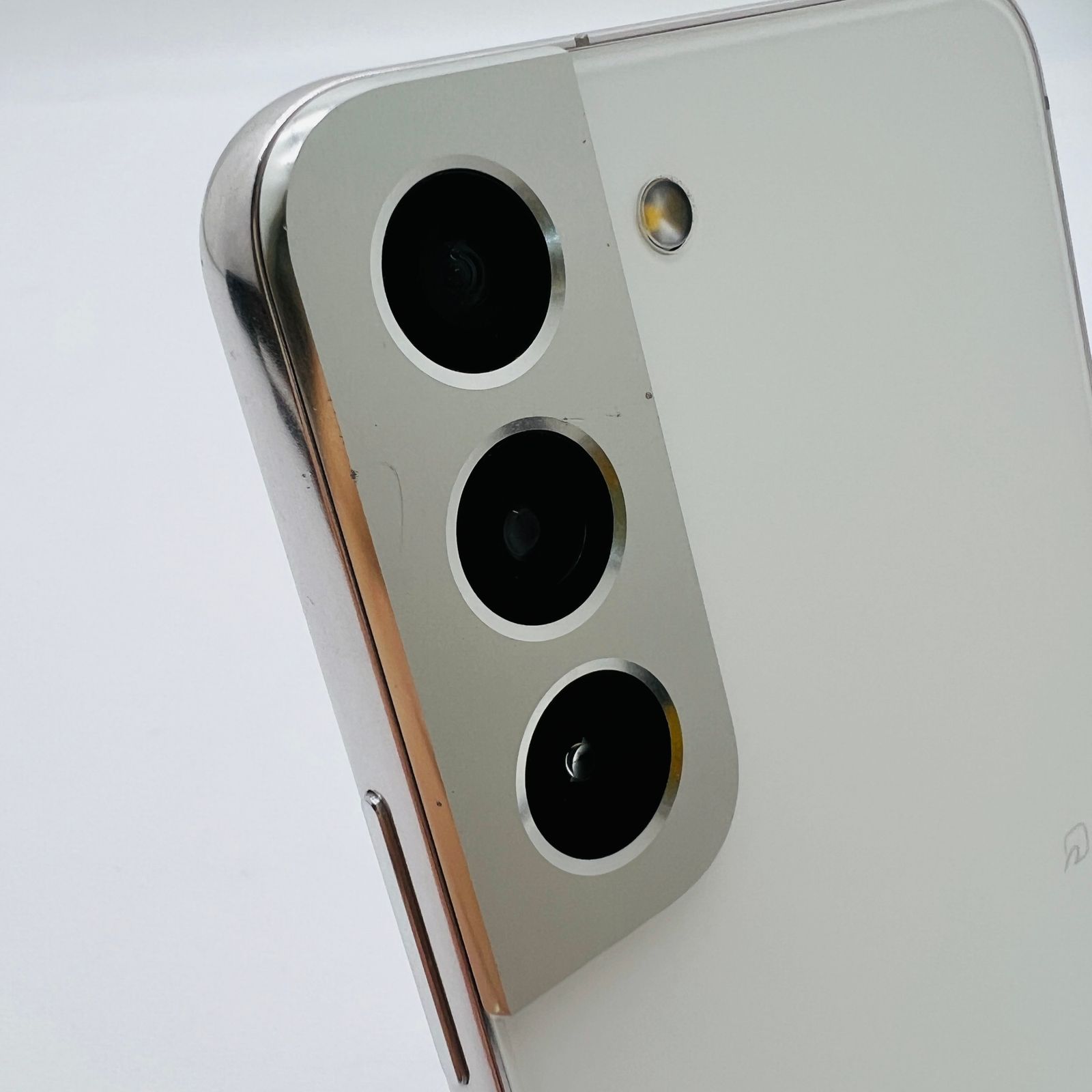au Galaxy S22 SCG13 256GB ファントムホワイト 動作確認済み