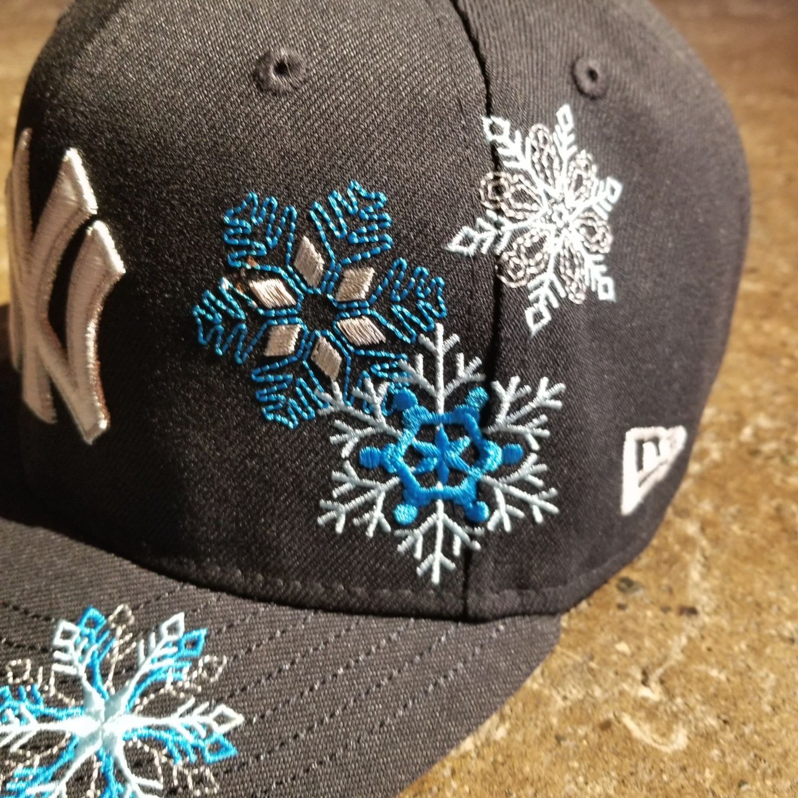 New Era Christmas Collection ニューヨークヤンキース 59FIFTY Christmas Collection ニューヨーク・ヤンキース ピンズ