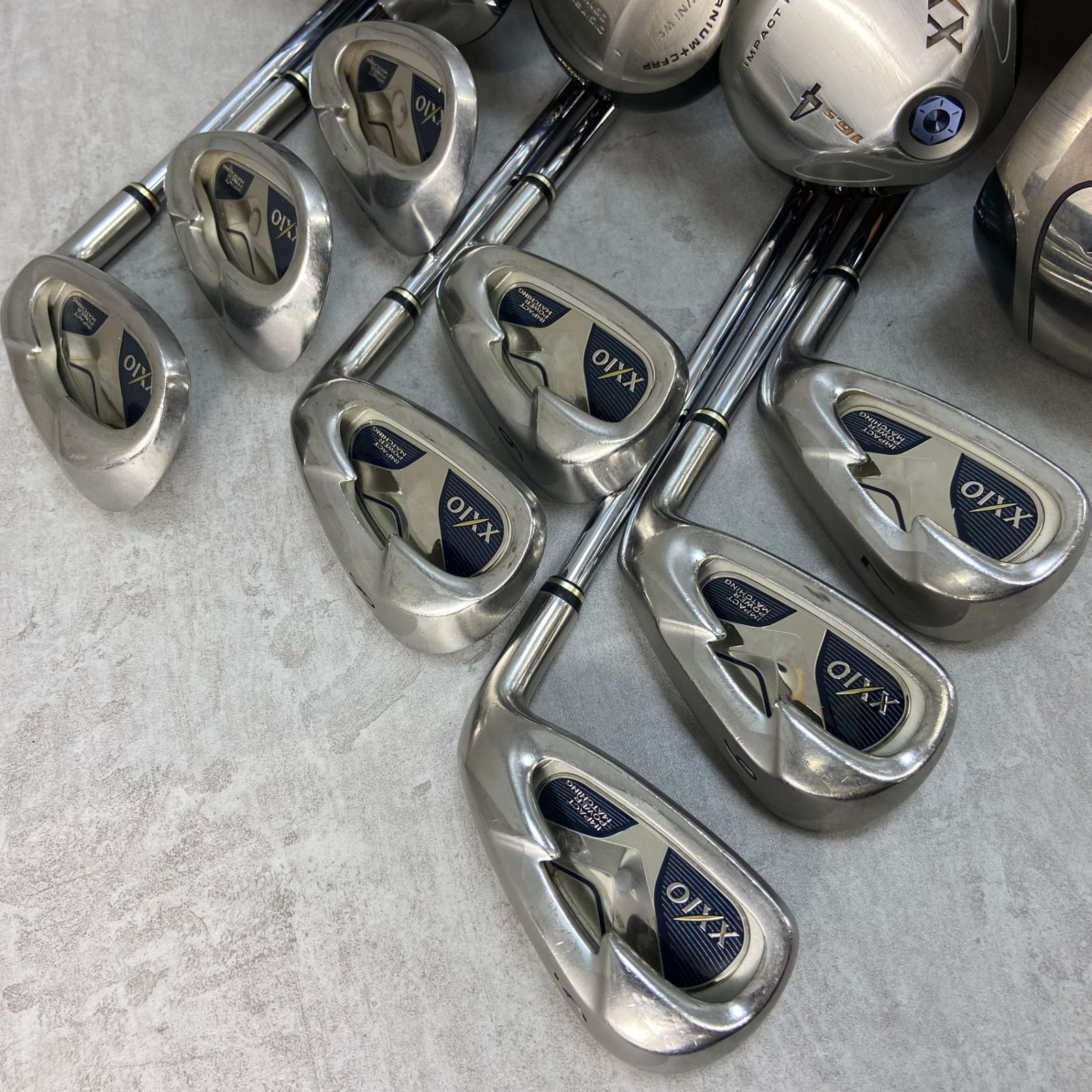 XXIO - ゼクシオ　メンズゴルフ13本セット　R　右利き用　キャディバッグ　ヘッドカバー　初心者おすすめ　入門用　XXIO XXIO ゼクシオ メンズゴルフ14本セット カーボン R 右利き用