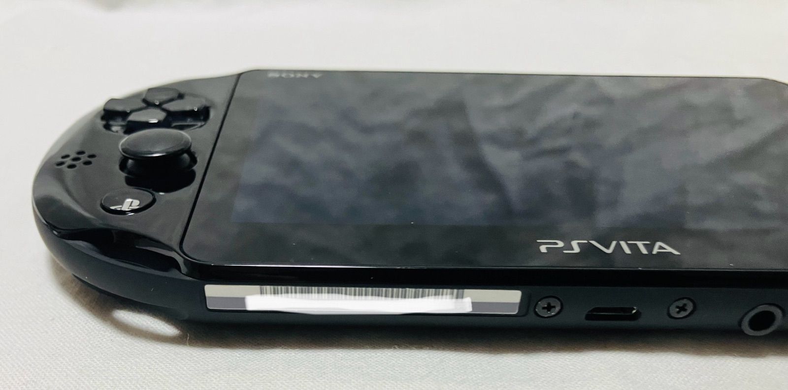 【中古美品】SONY PlayStationVITA PCH-2000 ZA11 SONY PlayStationVITA PCH-2000 ZA11 - メルカリ