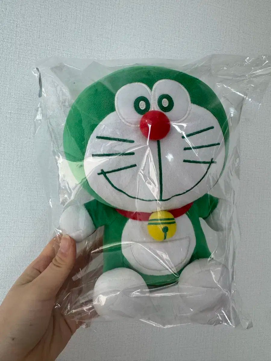 ドラえもん 緑 人形