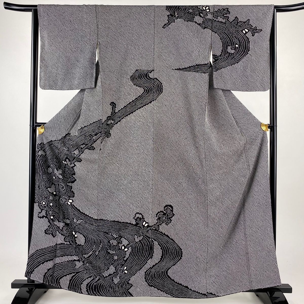 訪問着 身丈163cm 裄丈64.5cm M 袷 草花 流水 総絞り 黒 正絹 秀品