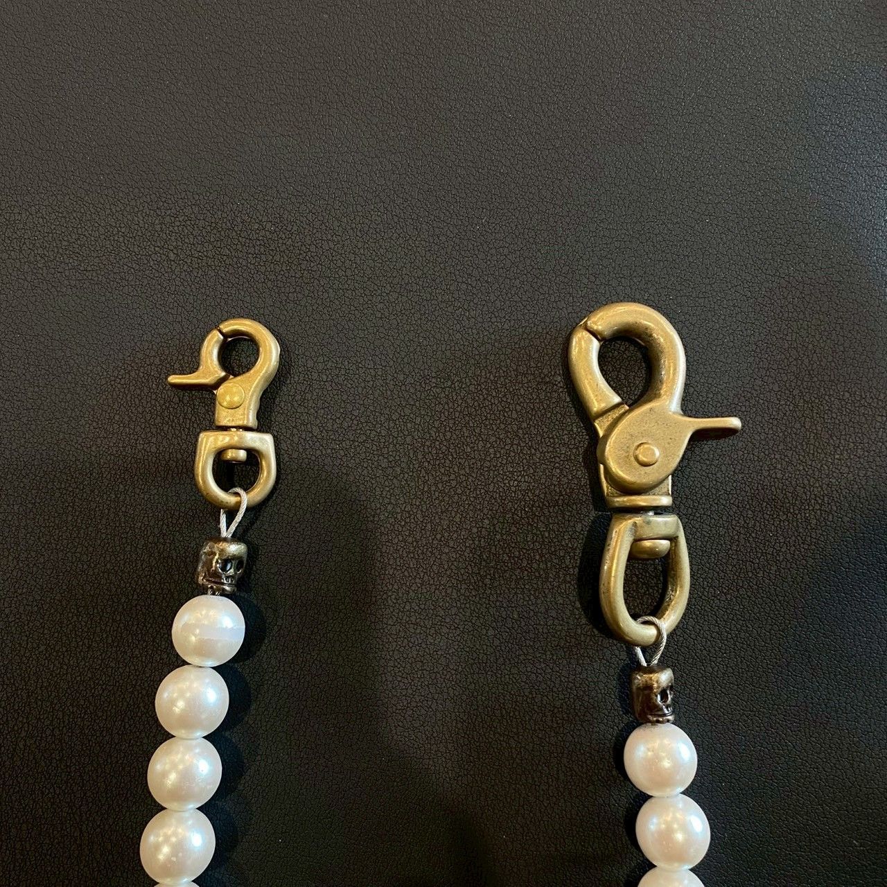 ブルーナボイン パールウォレットチェーン