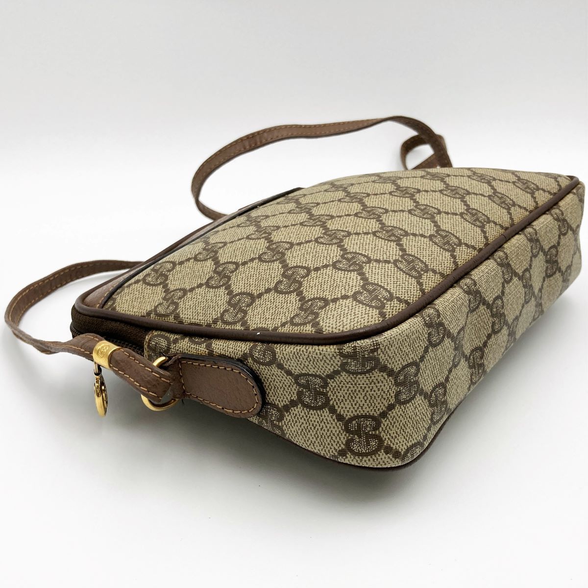 GUCCI グッチ オールドグッチ ショルダーバッグ 斜め掛け バッグ ブラウン GGスプリーム レディース ビンテージ 007 14 6428 USED 【中古】 GUCCI グッチ オールドグッチ ショルダーバッグ 斜め掛け バッグ